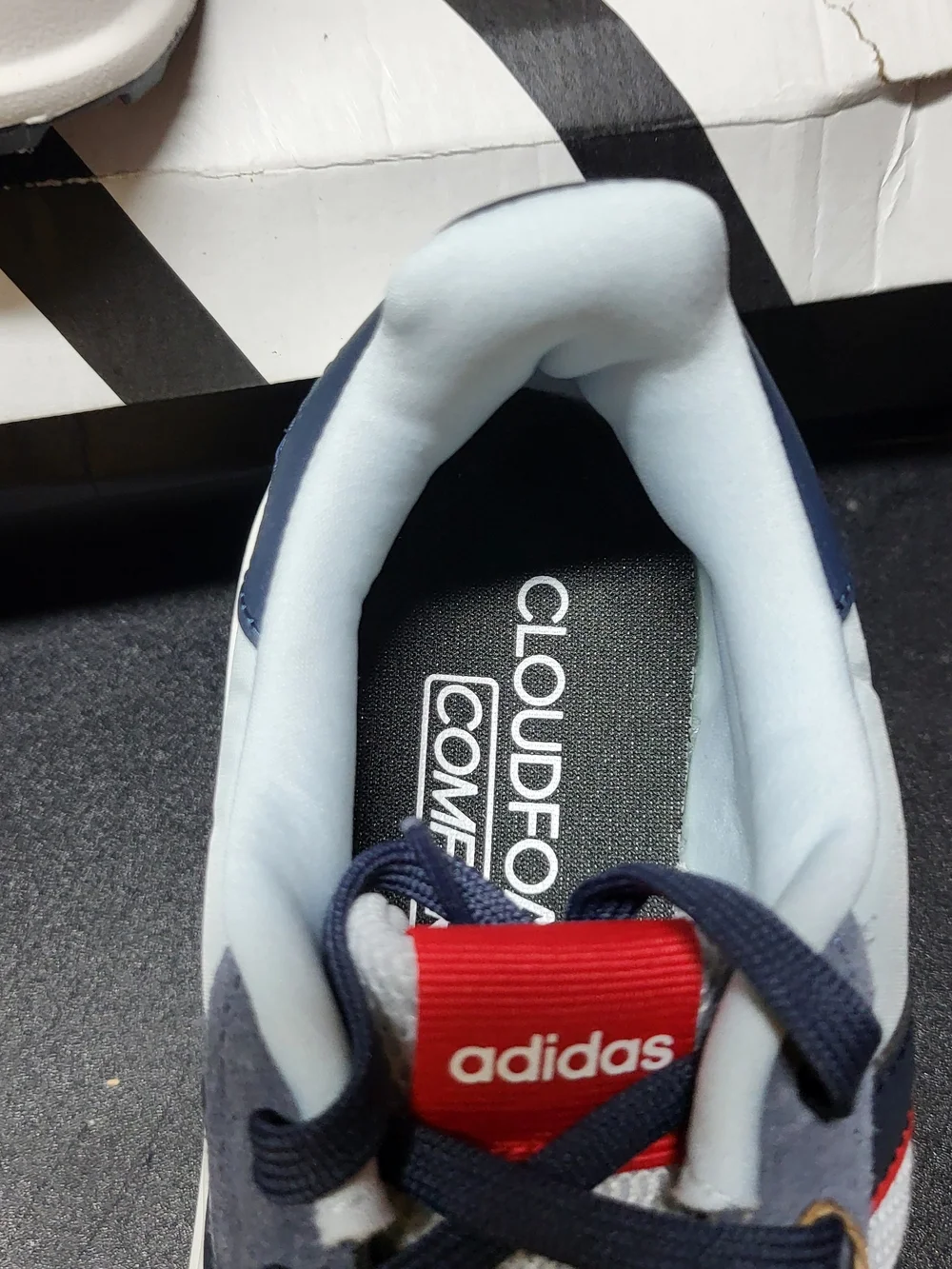 *NEW* Adidas Run 84 Navy/Gray/White/Red Running Shoes Size Men 9.5 Women 10.5